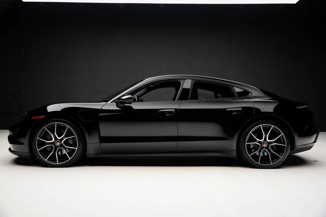 2023 Porsche Taycan - Image 18 of 21