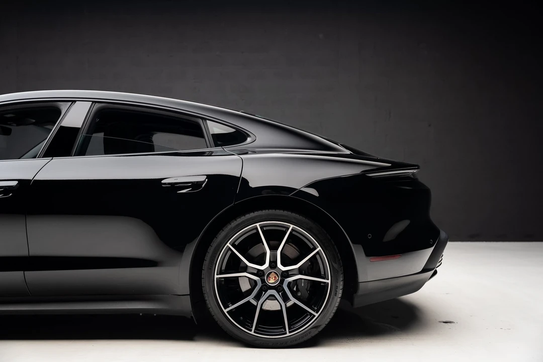 2023 Porsche Taycan - Image 20 of 21