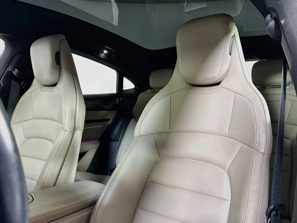 2023 Porsche Taycan - Image 5 of 5