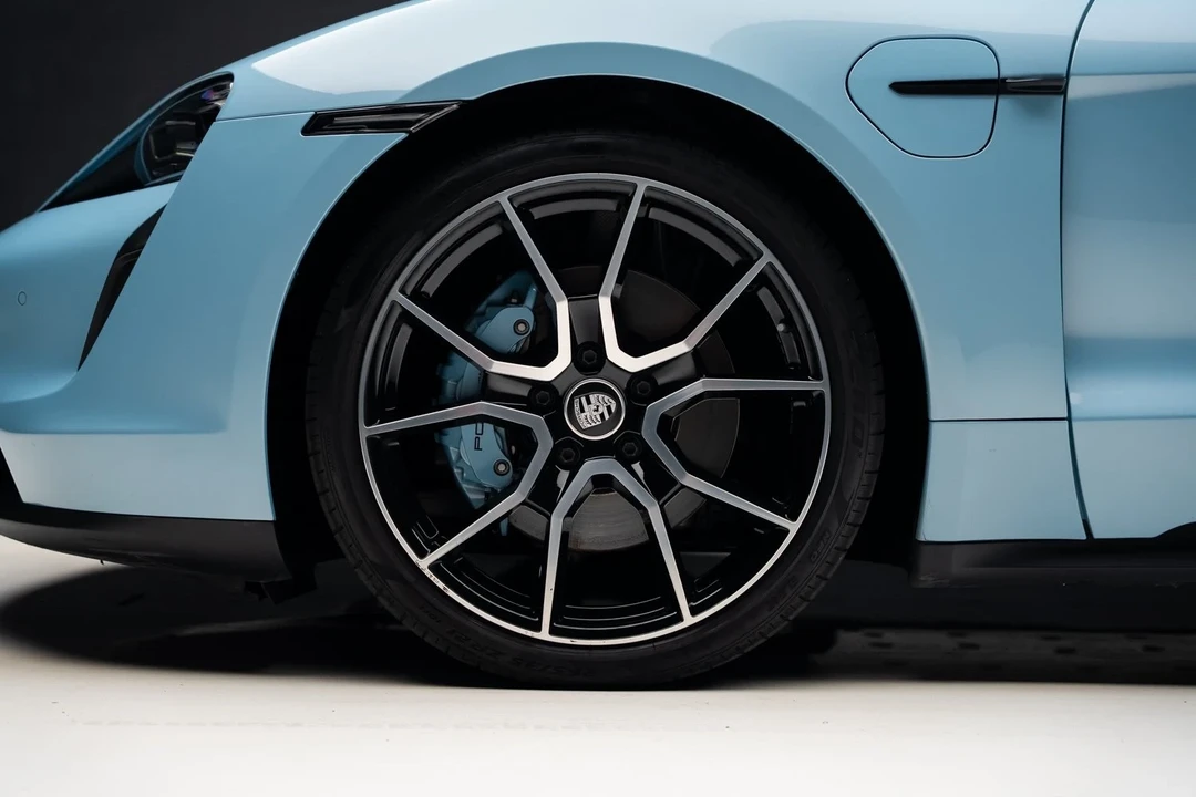 2023 Porsche Taycan - Image 18 of 21