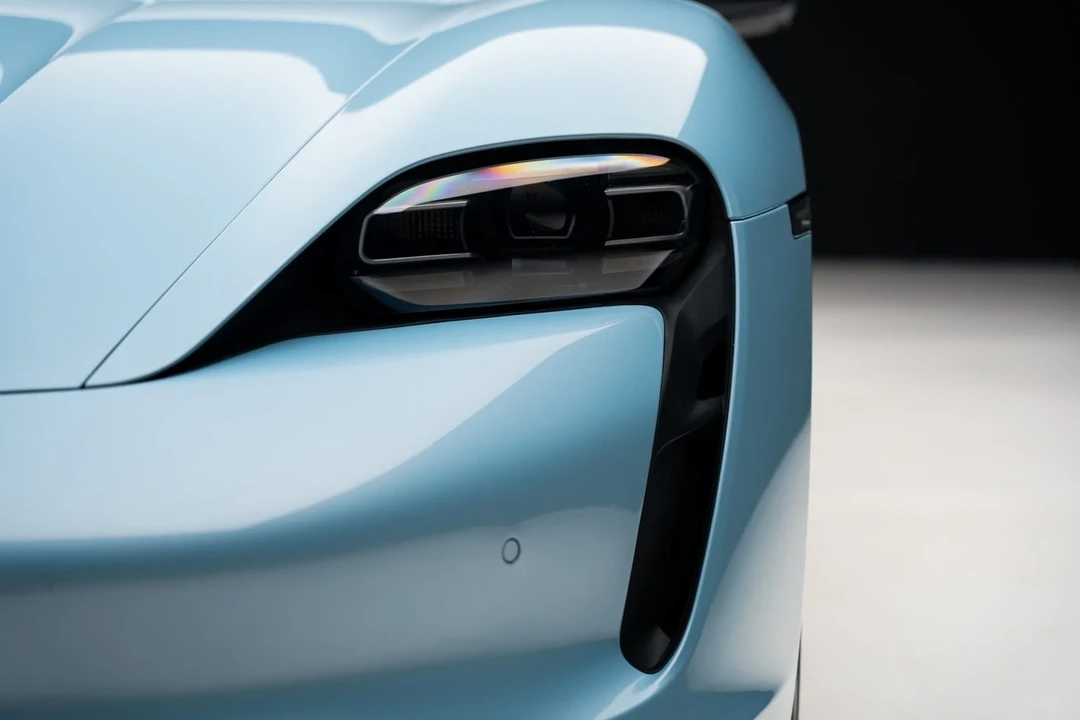 2023 Porsche Taycan - Image 9 of 21