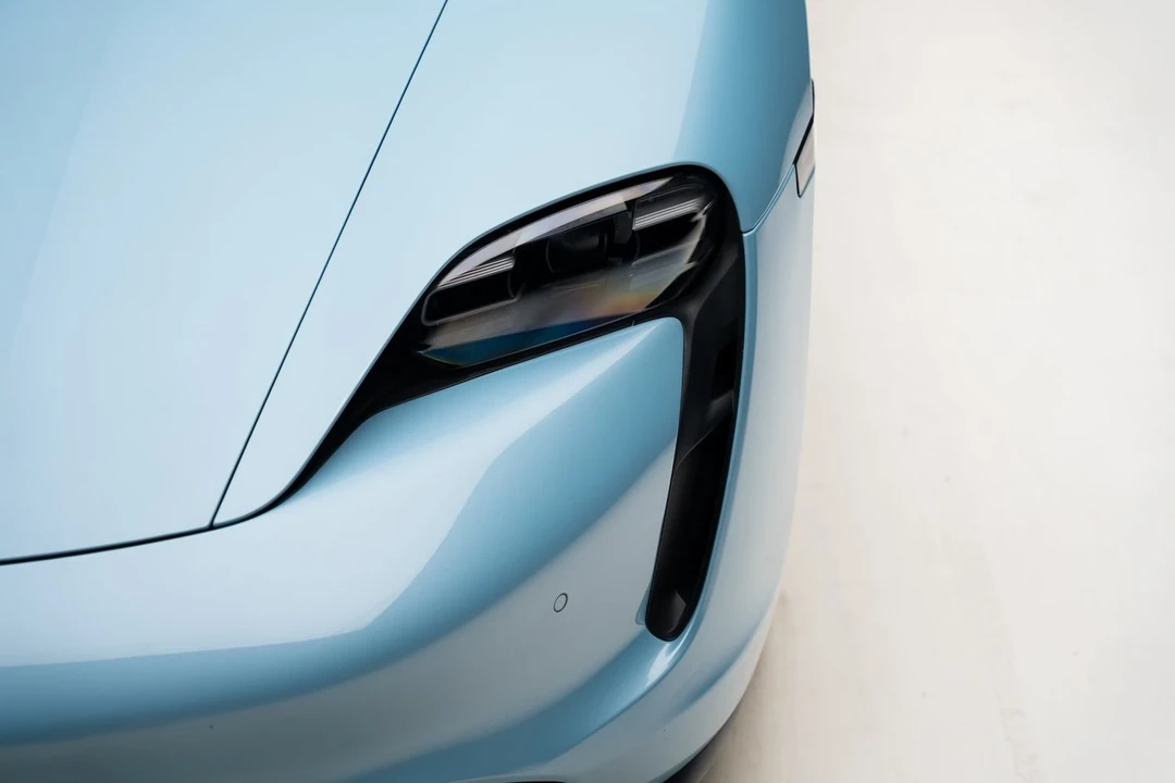 2023 Porsche Taycan - Image 10 of 21