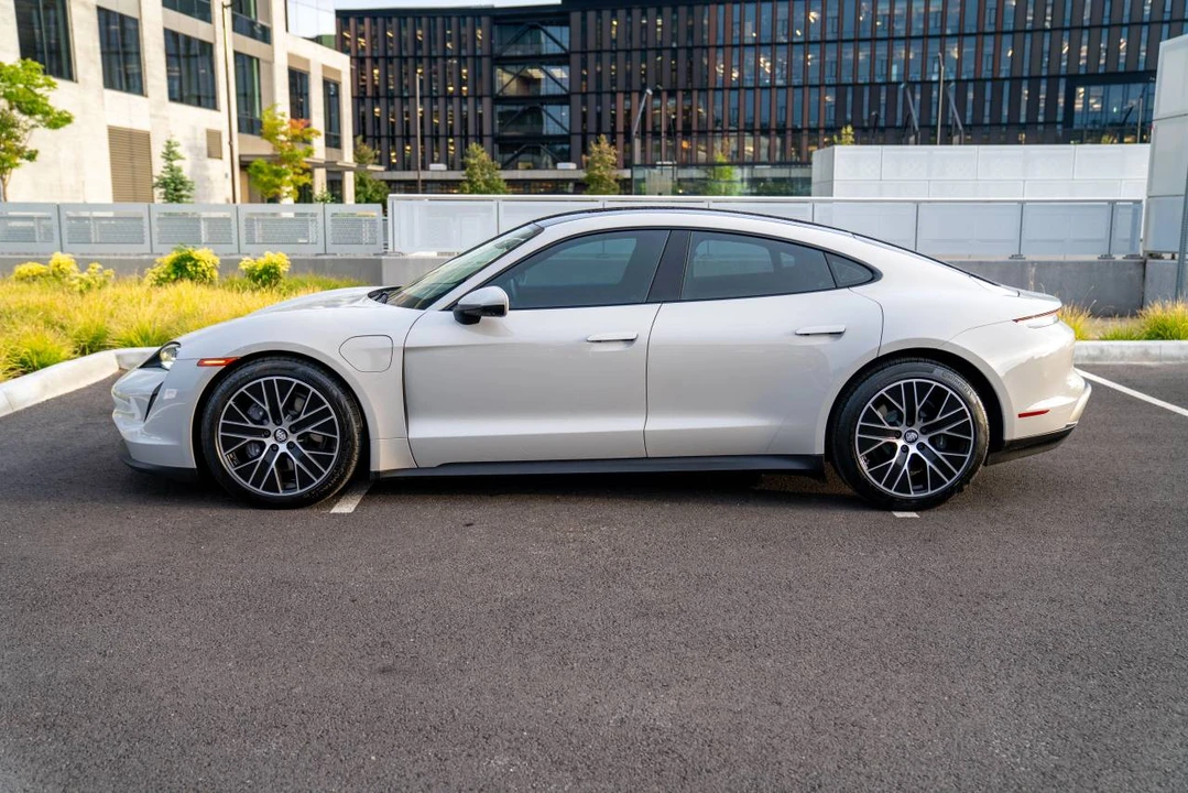 2023 Porsche Taycan - Image 2 of 5