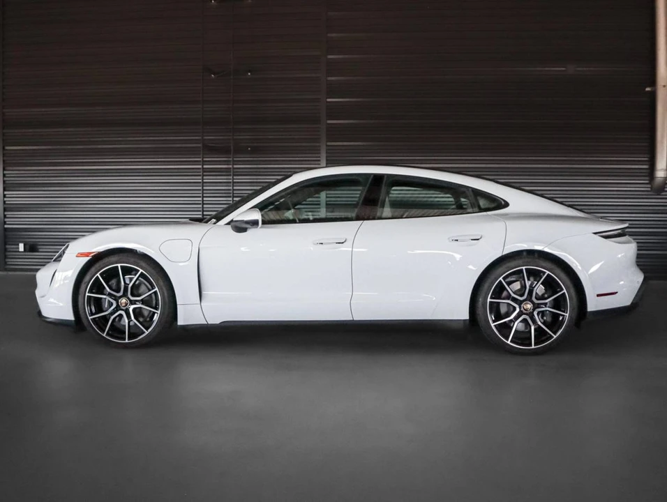 2023 Porsche Taycan - Image 2 of 5
