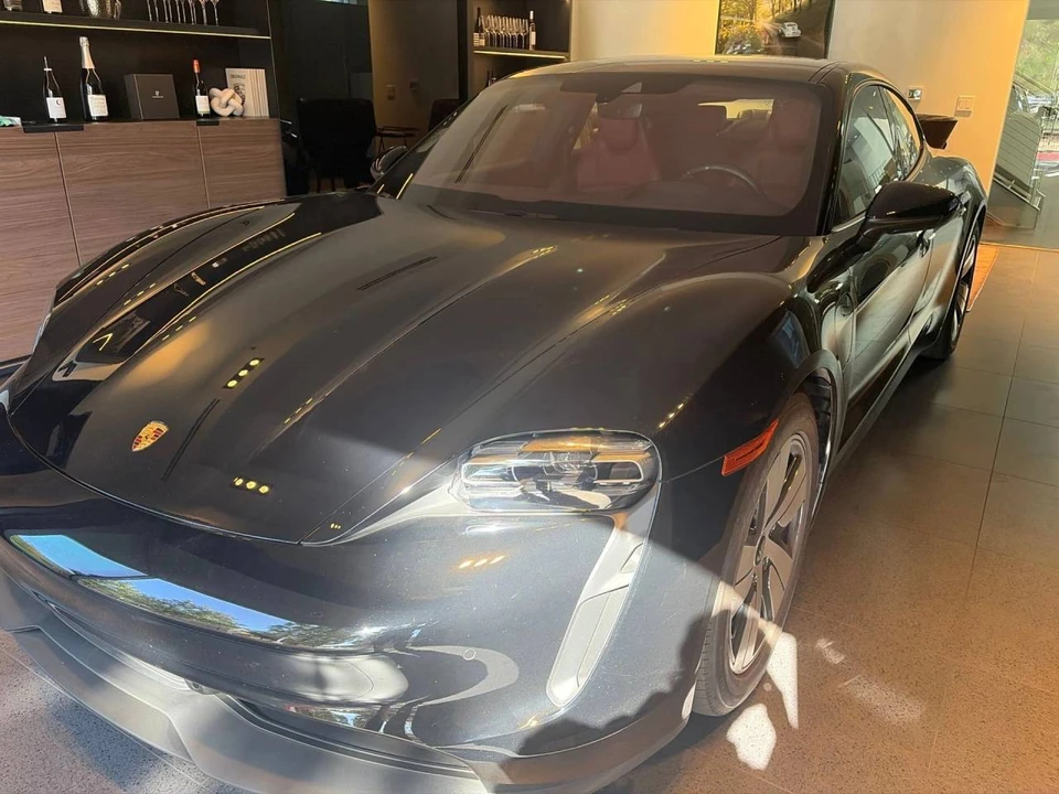 2023 Porsche Taycan - Image 2 of 4