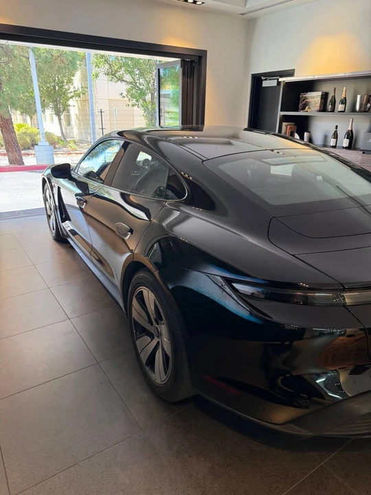 2023 Porsche Taycan - Image 4 of 4