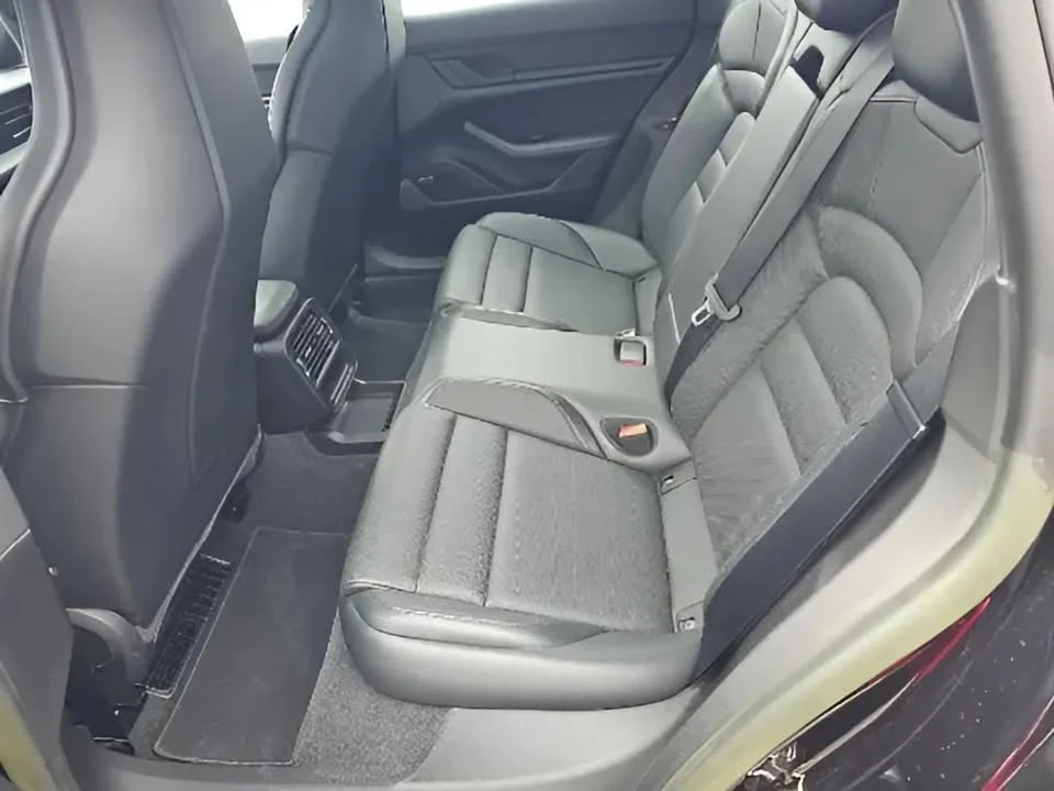 2023 Porsche Taycan - Image 8 of 9