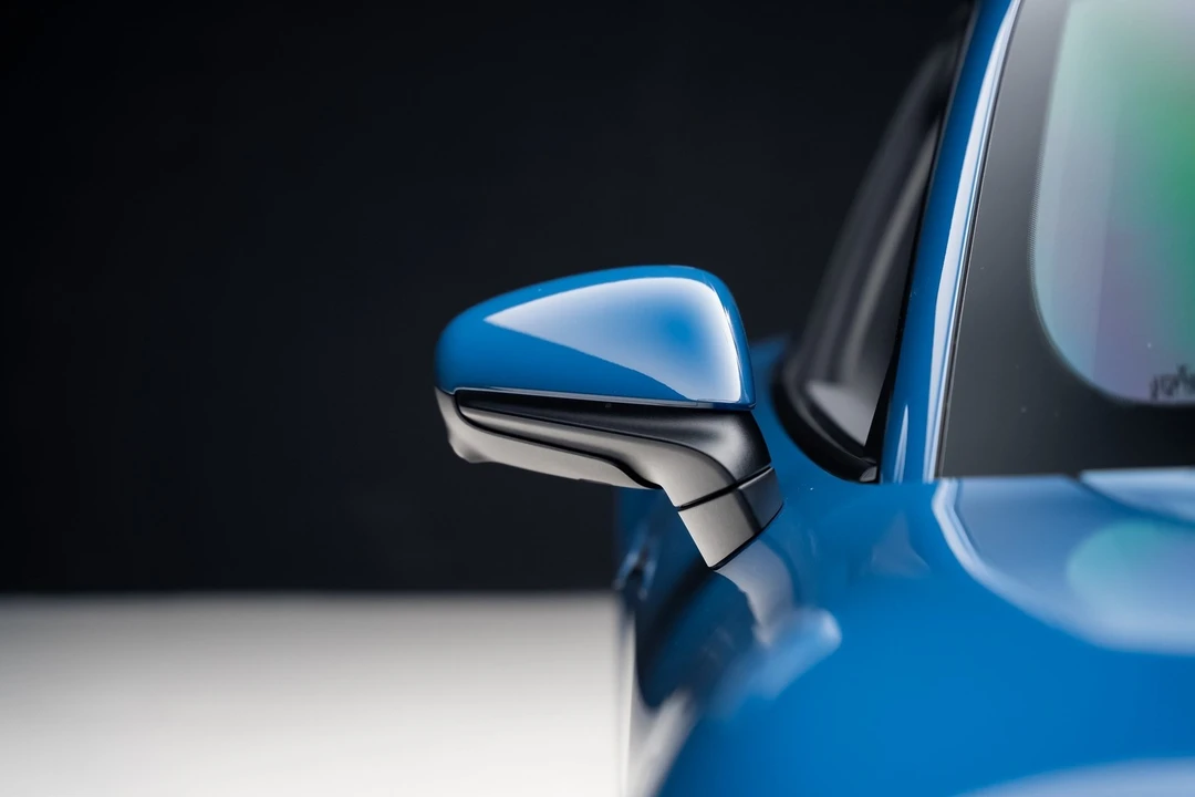 2023 Porsche Taycan - Image 14 of 21