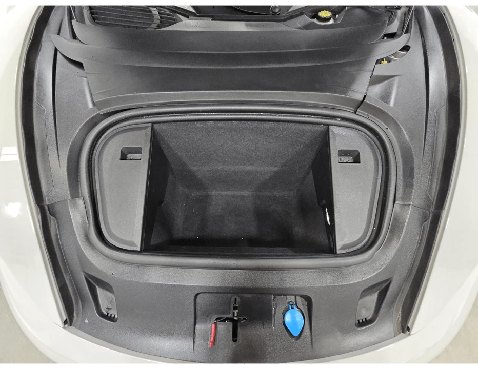 2023 Porsche Taycan - Image 13 of 15