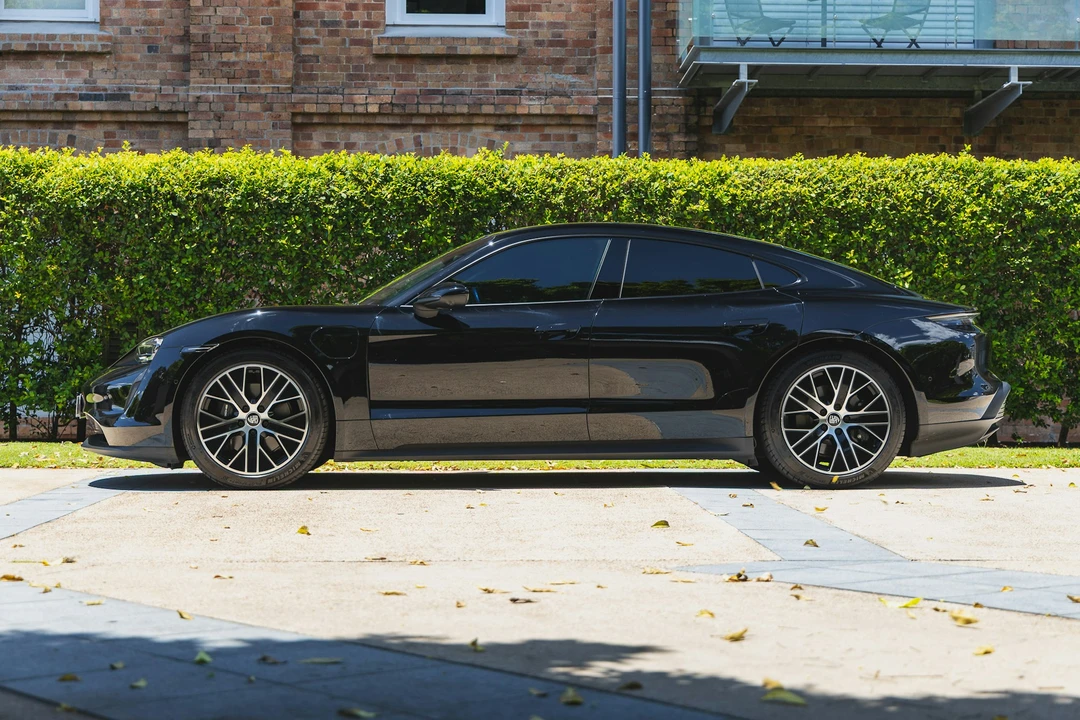 2023 Porsche Taycan - Image 12 of 21