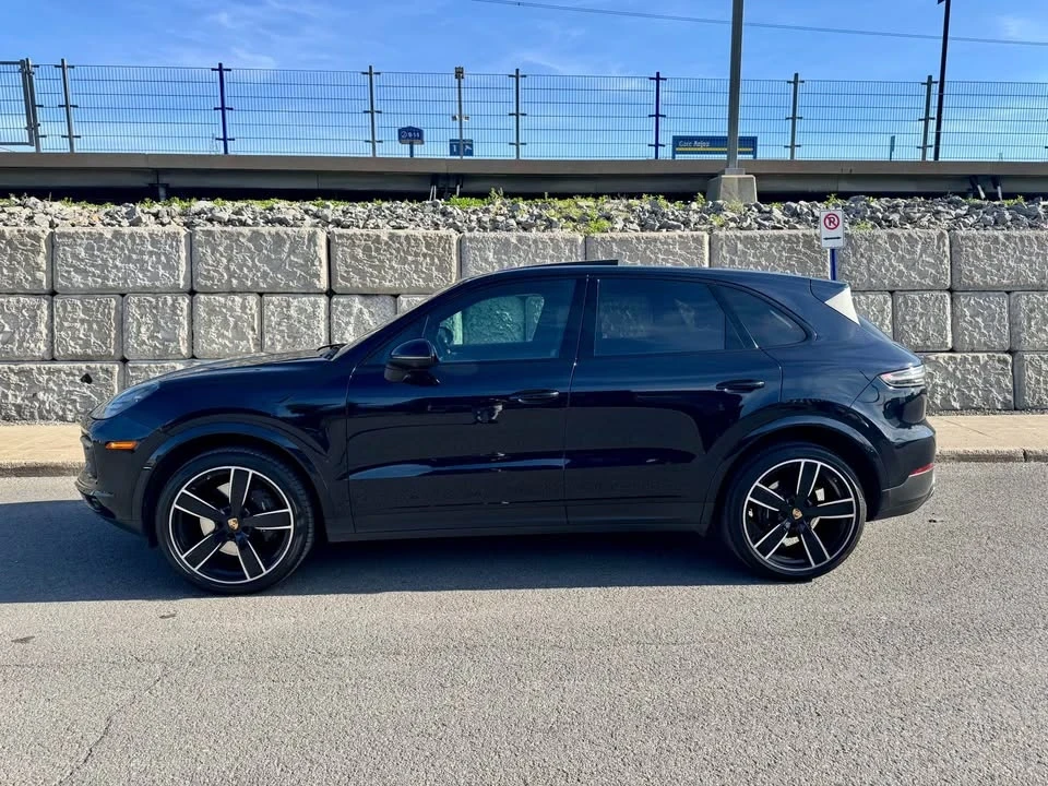2023 Porsche 9Y0/9Y3 Cayenne - Image 2 of 13