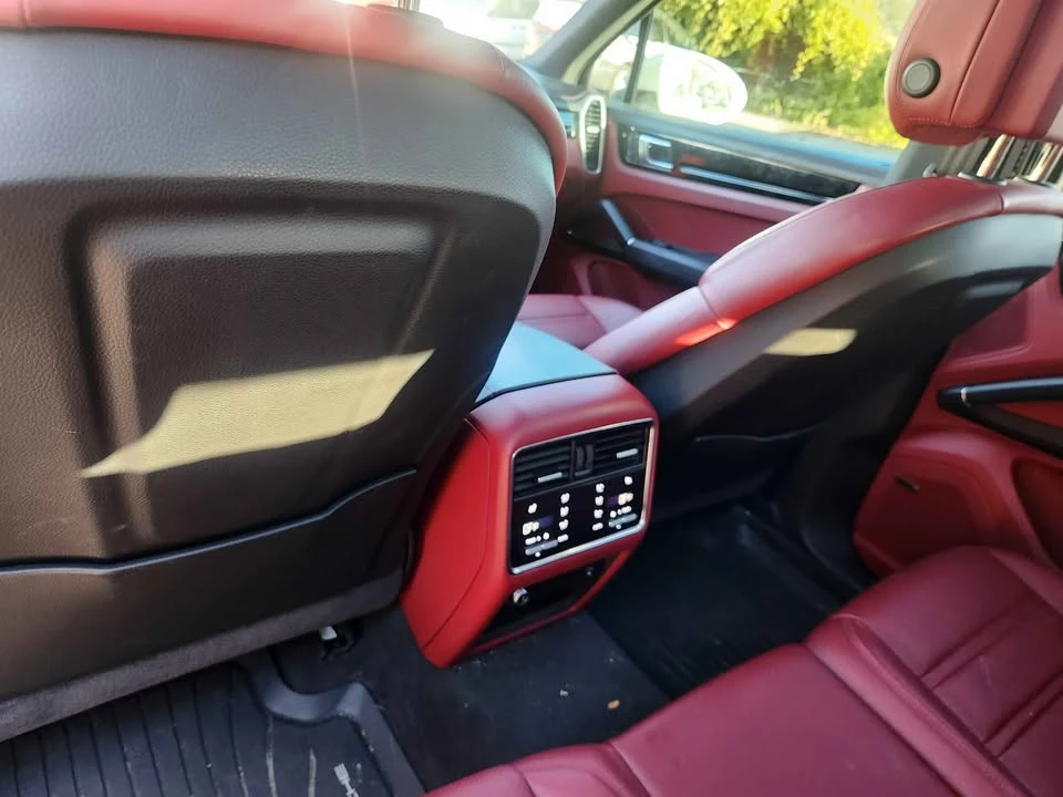 2023 Porsche 9Y0/9Y3 Cayenne - Image 11 of 18