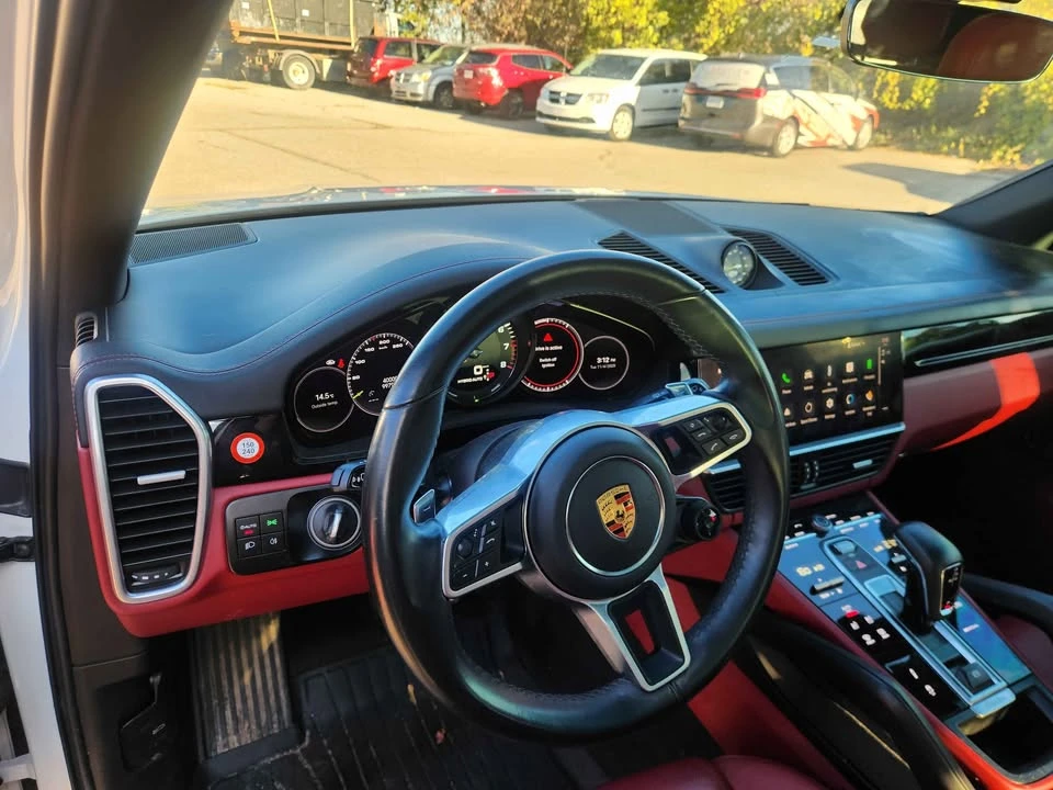 2023 Porsche 9Y0/9Y3 Cayenne - Image 13 of 18