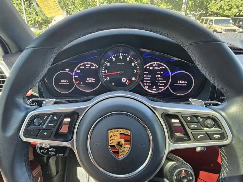 2023 Porsche 9Y0/9Y3 Cayenne - Image 16 of 18