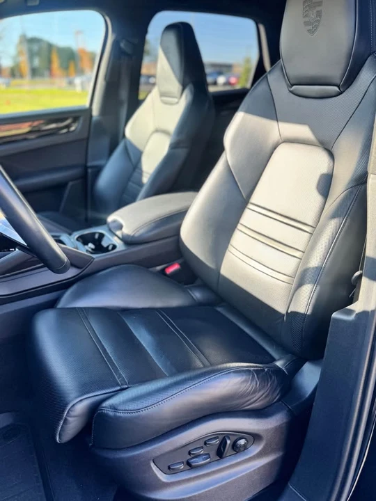 2023 Porsche 9Y0/9Y3 Cayenne - Image 6 of 9