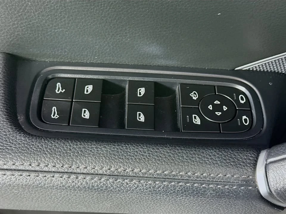 2023 Porsche 9Y0/9Y3 Cayenne - Image 19 of 20