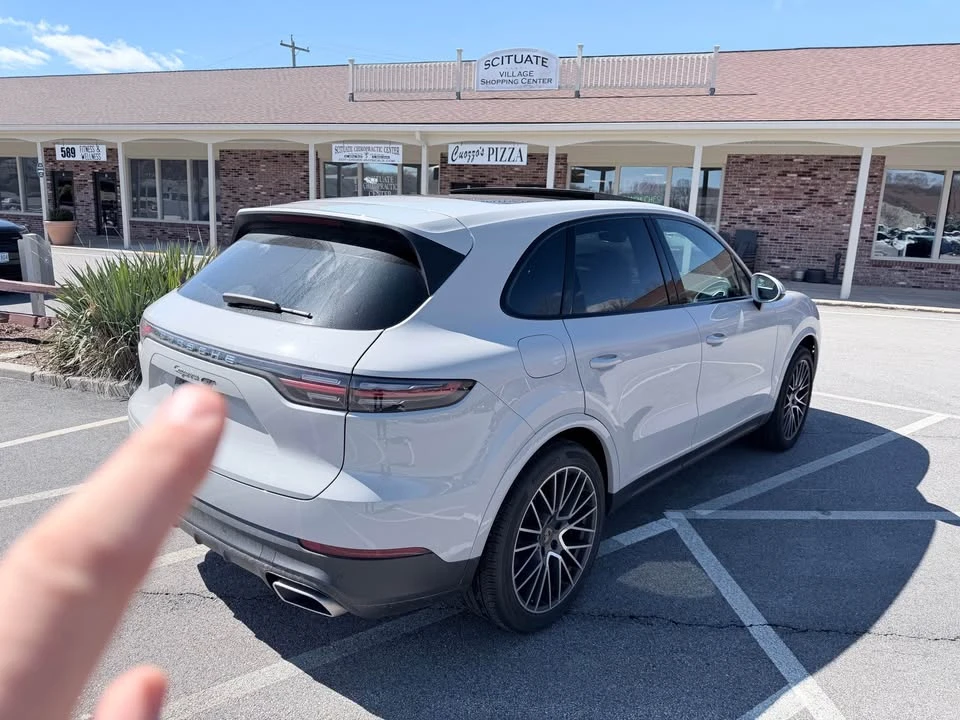2023 Porsche 9Y0/9Y3 Cayenne - Image 5 of 13