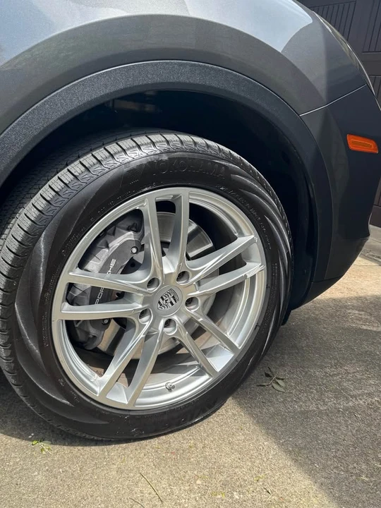 2023 Porsche 9Y0/9Y3 Cayenne - Image 2 of 13