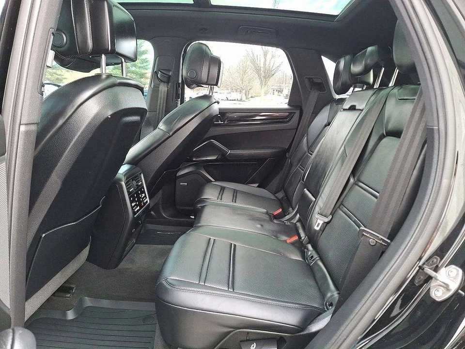2023 Porsche 9Y0/9Y3 Cayenne - Image 6 of 8