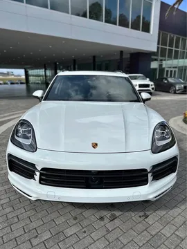 2023 Porsche Cayenne Platinum Edition