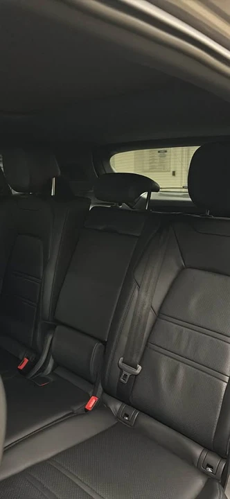 2023 Porsche 9Y0/9Y3 Cayenne - Image 18 of 19