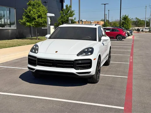 2023 Porsche Cayenne Turbo