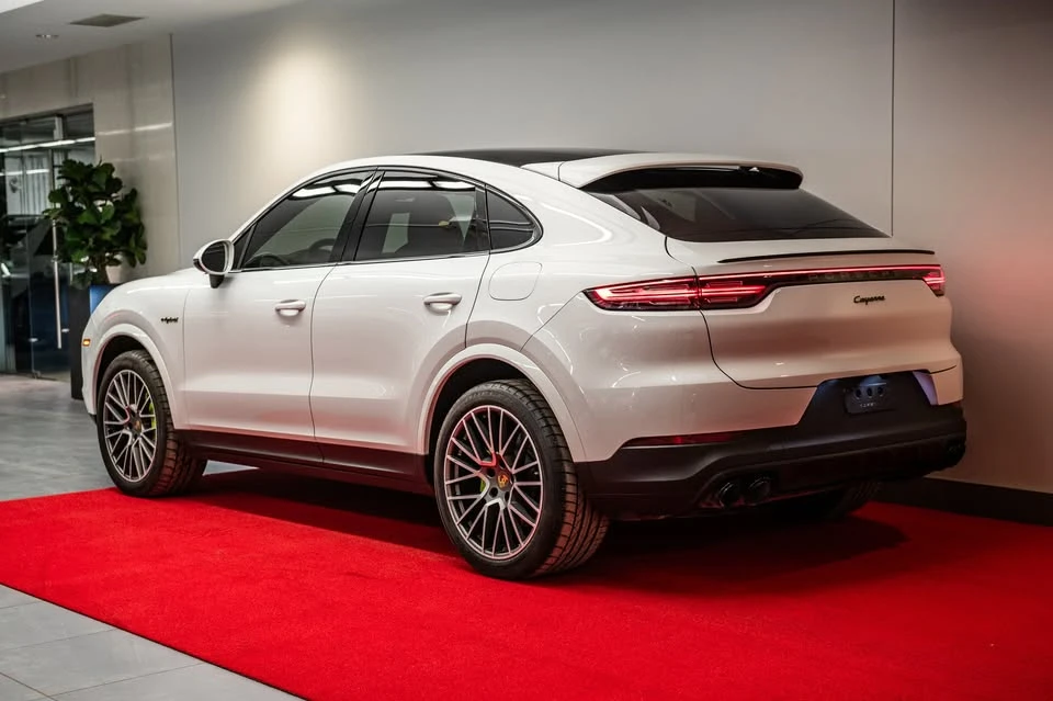 2023 Porsche 9Y0/9Y3 Cayenne - Image 6 of 10
