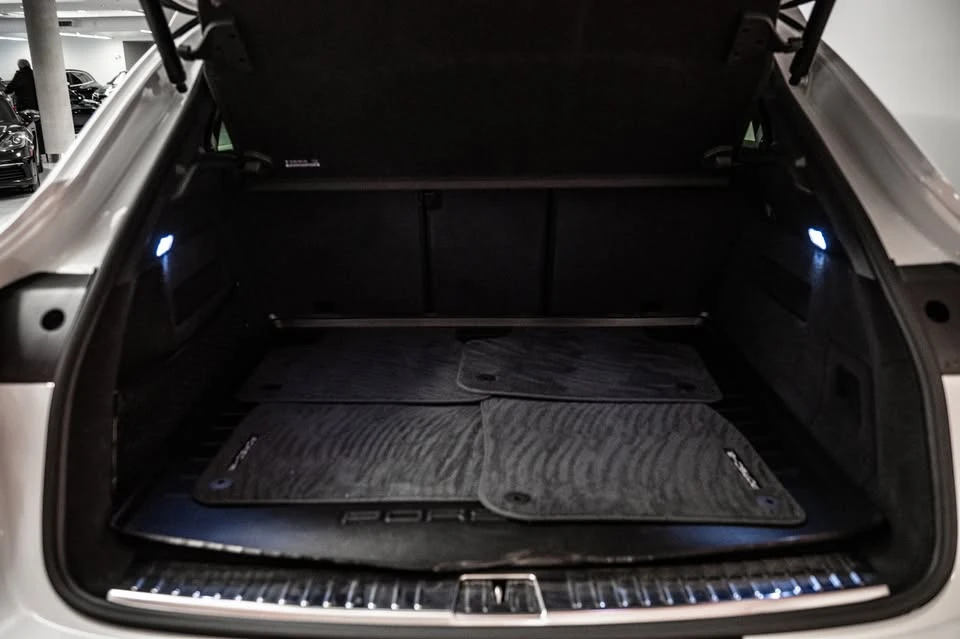 2023 Porsche 9Y0/9Y3 Cayenne - Image 9 of 10