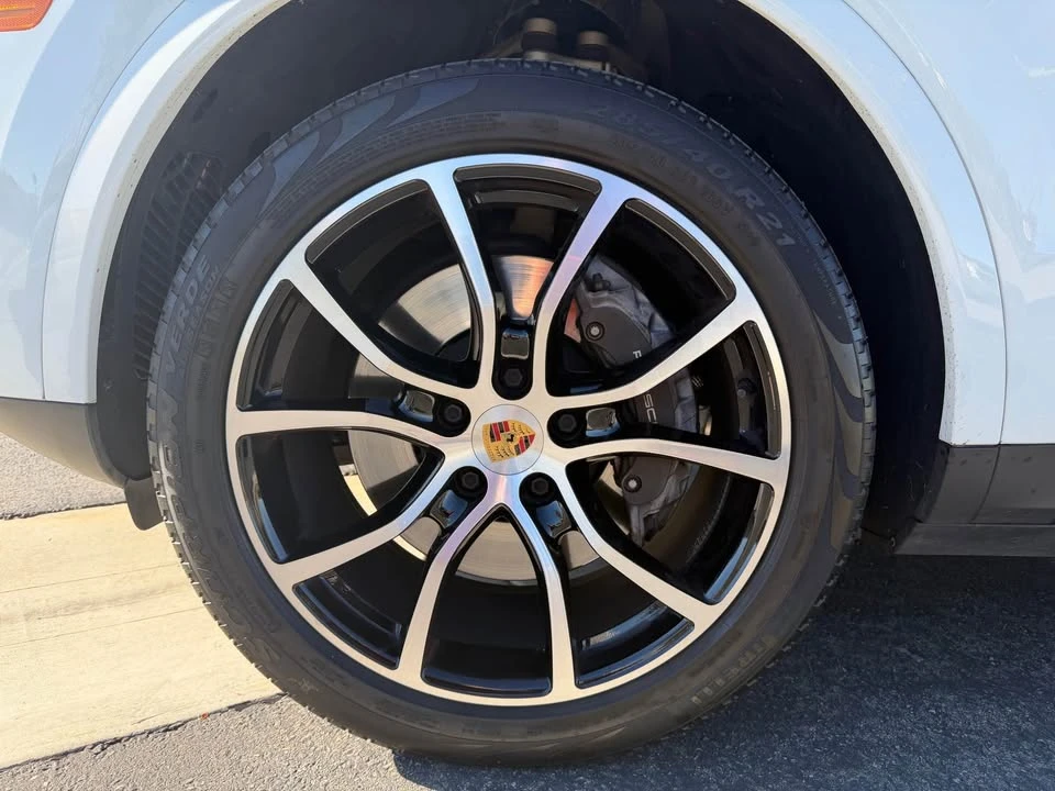 2023 Porsche 9Y0/9Y3 Cayenne - Image 10 of 14