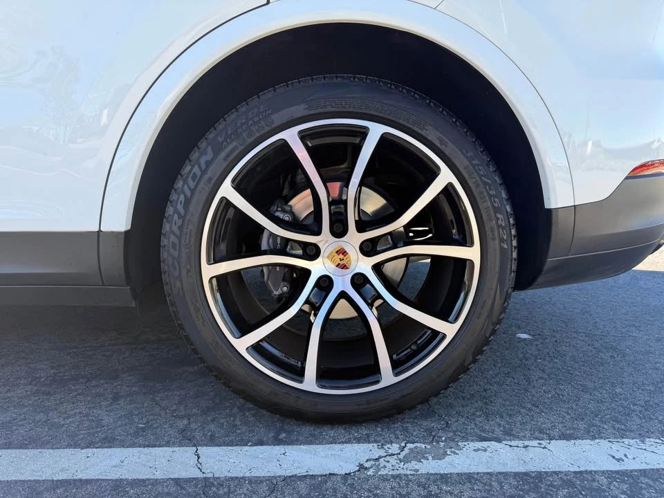 2023 Porsche 9Y0/9Y3 Cayenne - Image 11 of 14