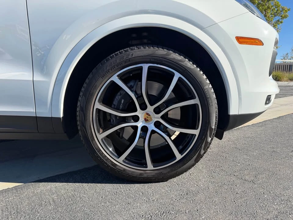 2023 Porsche 9Y0/9Y3 Cayenne - Image 13 of 14