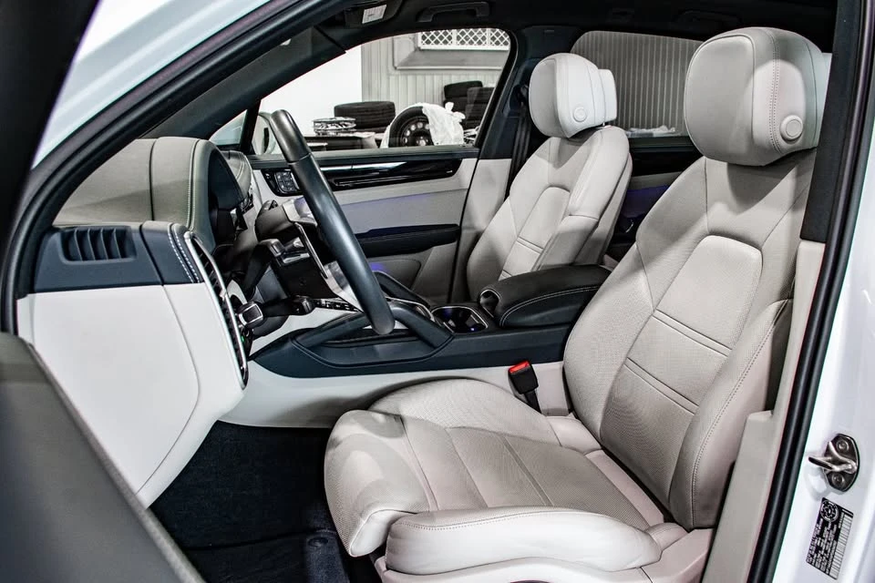 2023 Porsche 9Y0/9Y3 Cayenne - Image 4 of 20