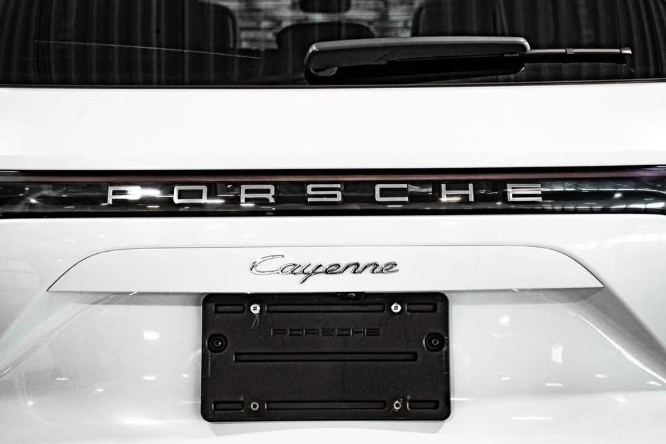 2023 Porsche 9Y0/9Y3 Cayenne - Image 17 of 20