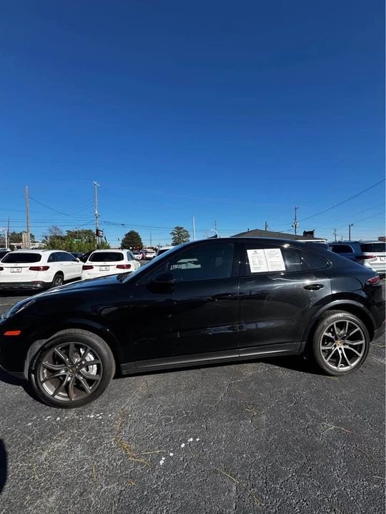 2023 Porsche 9Y0/9Y3 Cayenne - Image 2 of 11