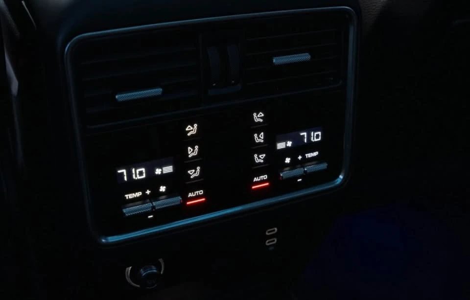 2023 Porsche 9Y0/9Y3 Cayenne - Image 13 of 19