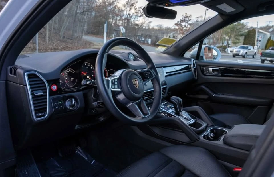2023 Porsche 9Y0/9Y3 Cayenne - Image 10 of 19