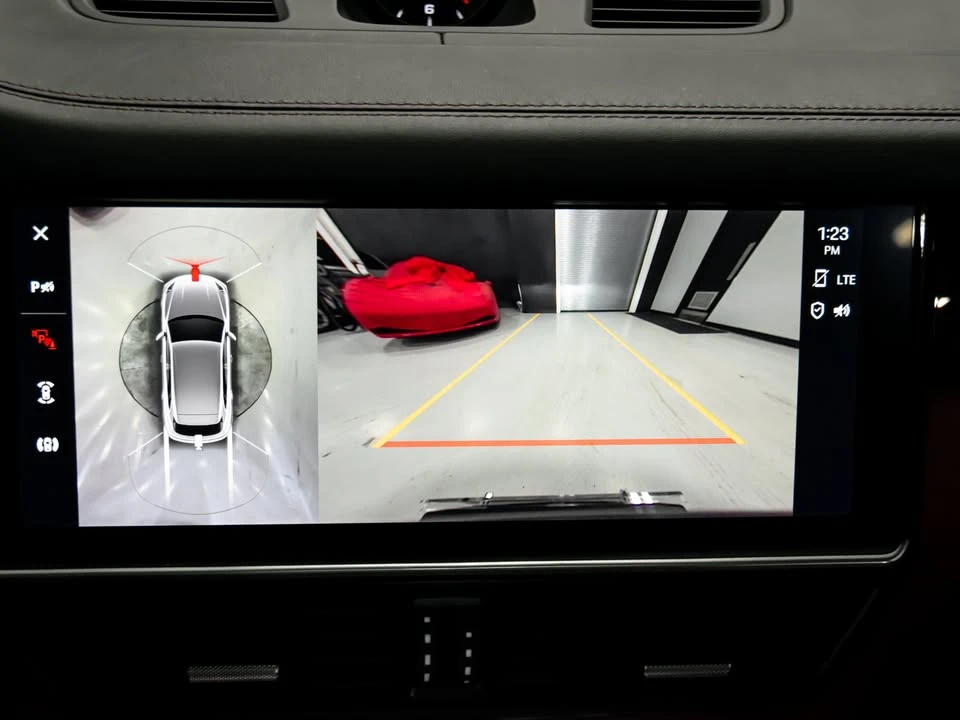2023 Porsche 9Y0/9Y3 Cayenne - Image 17 of 20