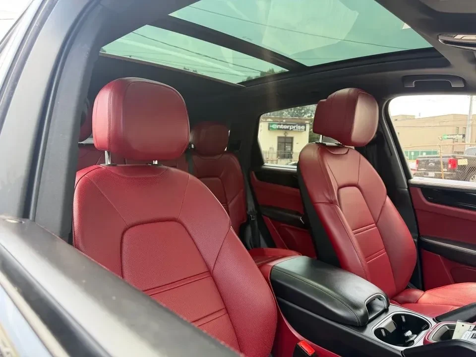 2023 Porsche 9Y0/9Y3 Cayenne - Image 7 of 18