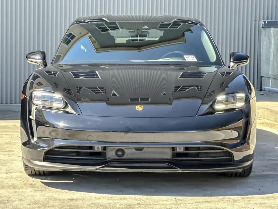 2023 Porsche Taycan - Image 10 of 19