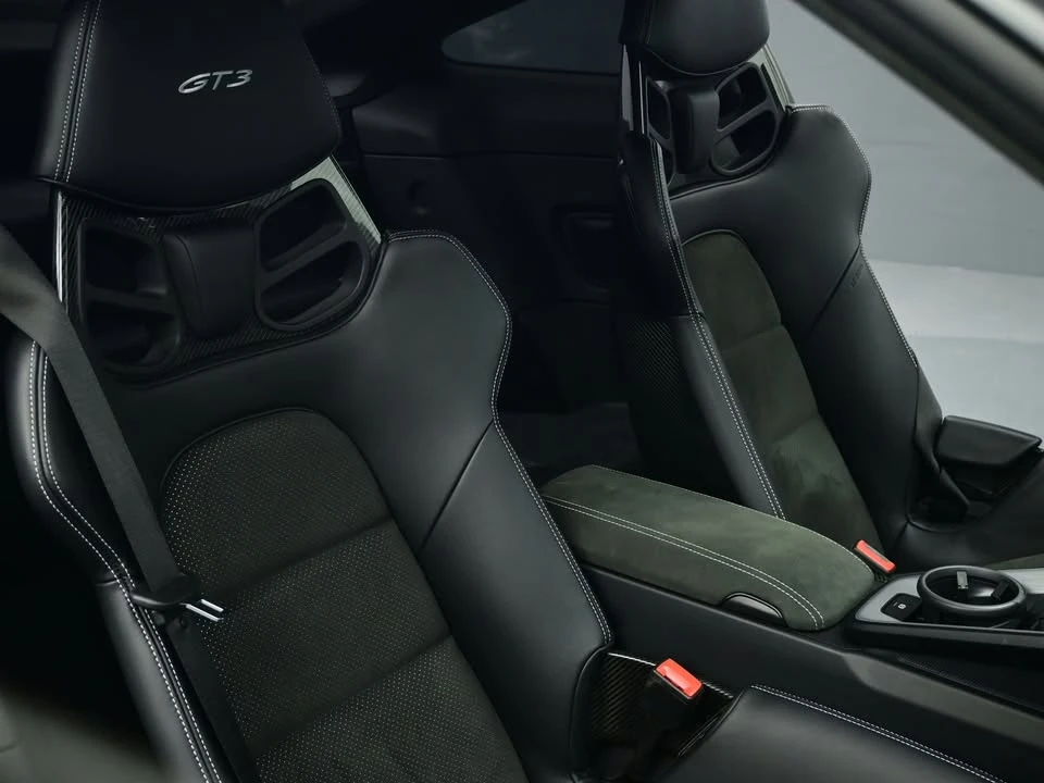 2023 Porsche 992 GT3 - Image 16 of 19
