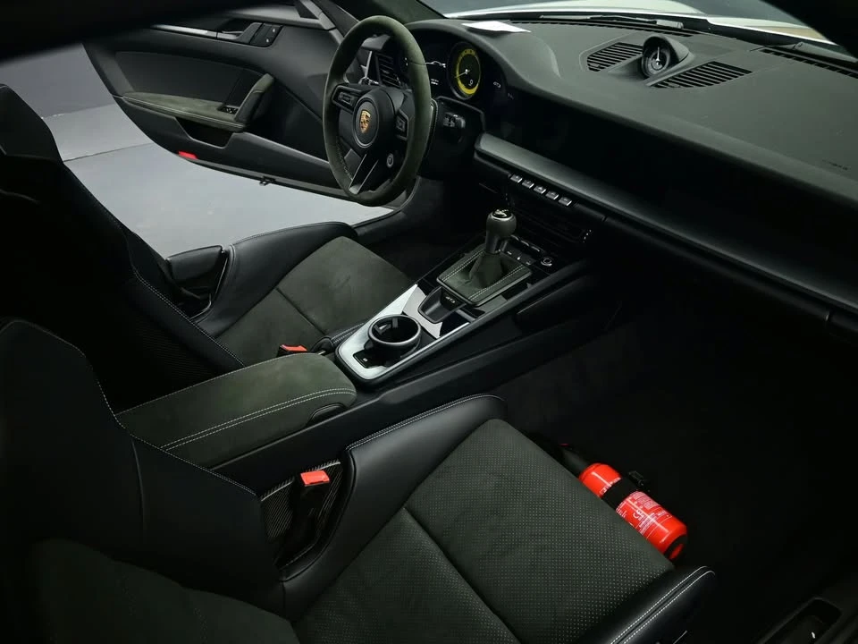 2023 Porsche 992 GT3 - Image 17 of 19