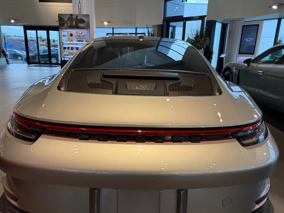2023 Porsche 992 GT3 - Image 5 of 10