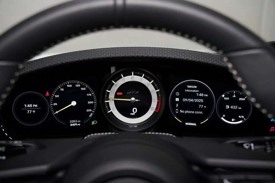 2023 Porsche 992 GT3 - Image 12 of 15