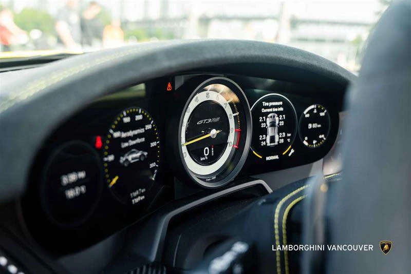 2023 Porsche 992 GT3 RS - Image 15 of 19