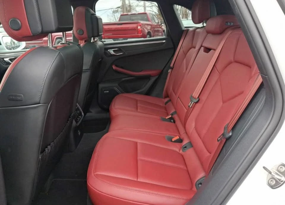 2023 Porsche Macan GTS - Image 5 of 11