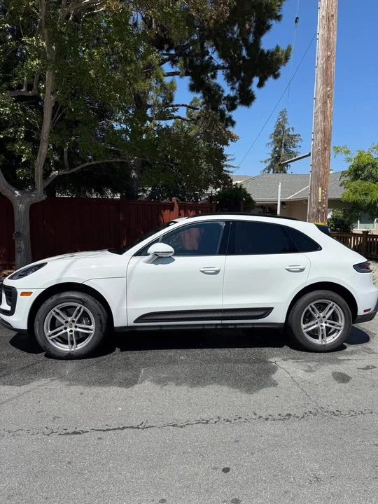 2023 Porsche Macan T - Image 3 of 8
