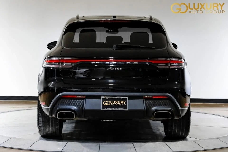 2023 Porsche Macan - Image 12 of 20