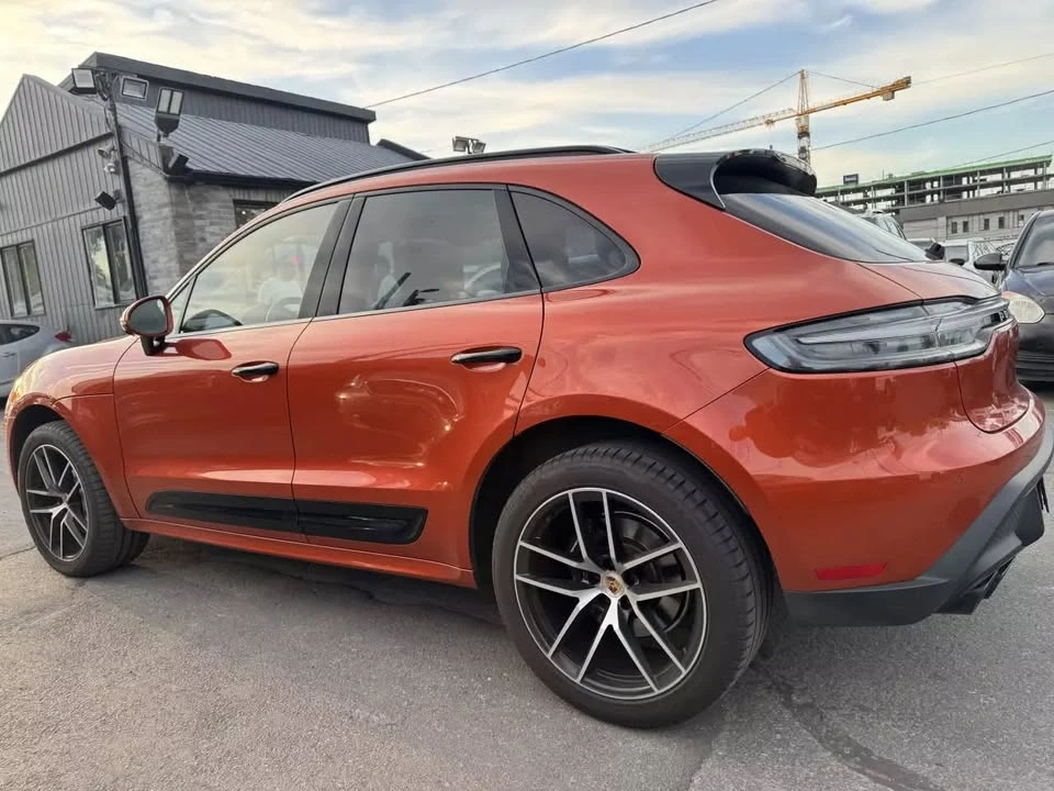 2023 Porsche Macan - Image 2 of 4