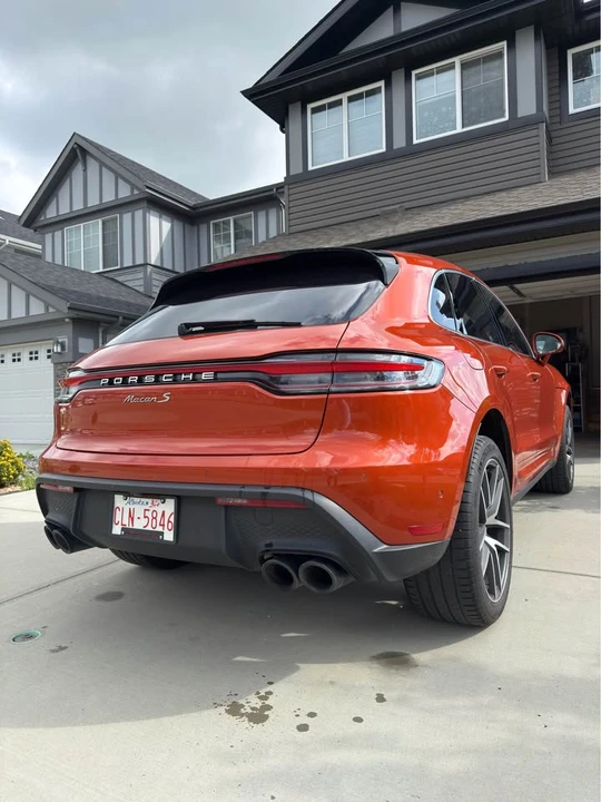 2023 Porsche Macan - Image 12 of 14