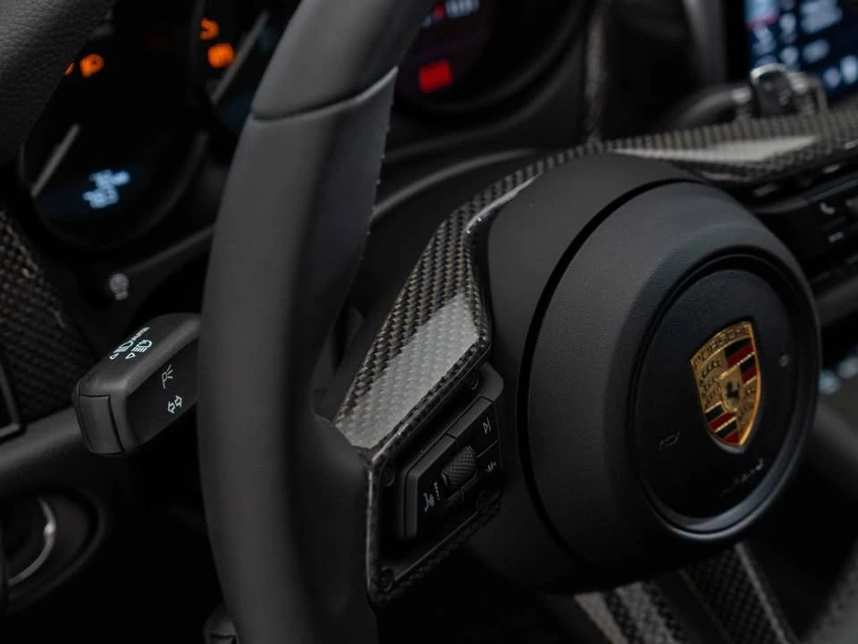 2023 Porsche Macan - Image 20 of 20